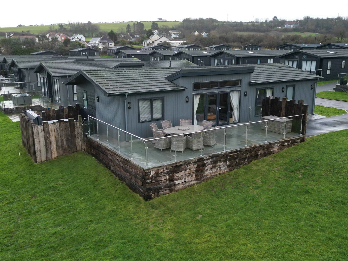 Valley View Lodges - Luxury Lodges with hot tub near Tenby