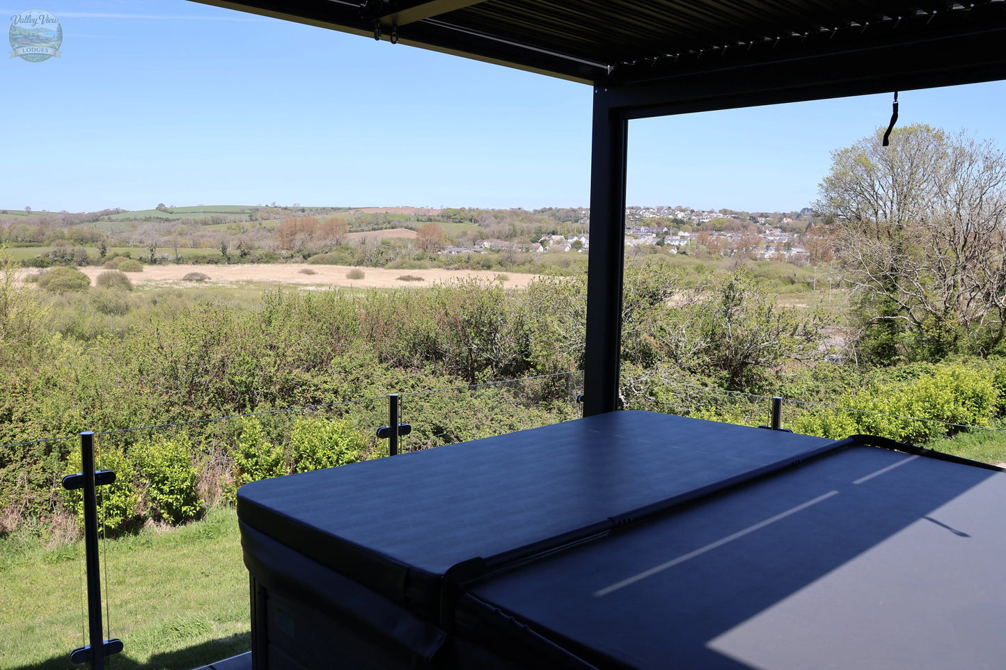 Cwtch Corner - Luxury Lodge with Hot Tub (Penally, Tenby) Finderland